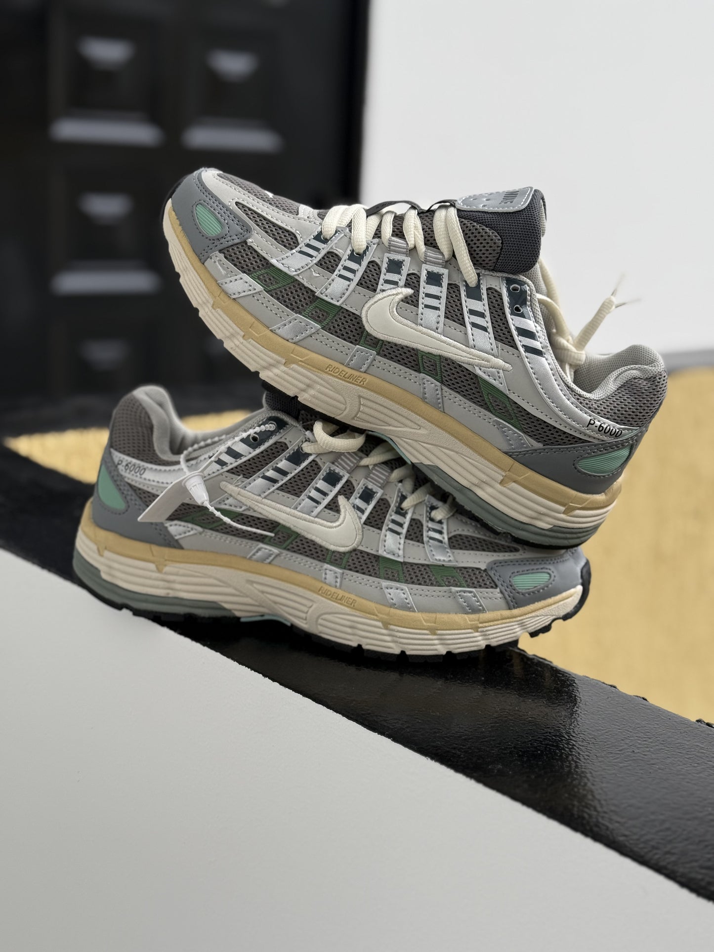 Nike P-6000 Olive Grey / Light Bone