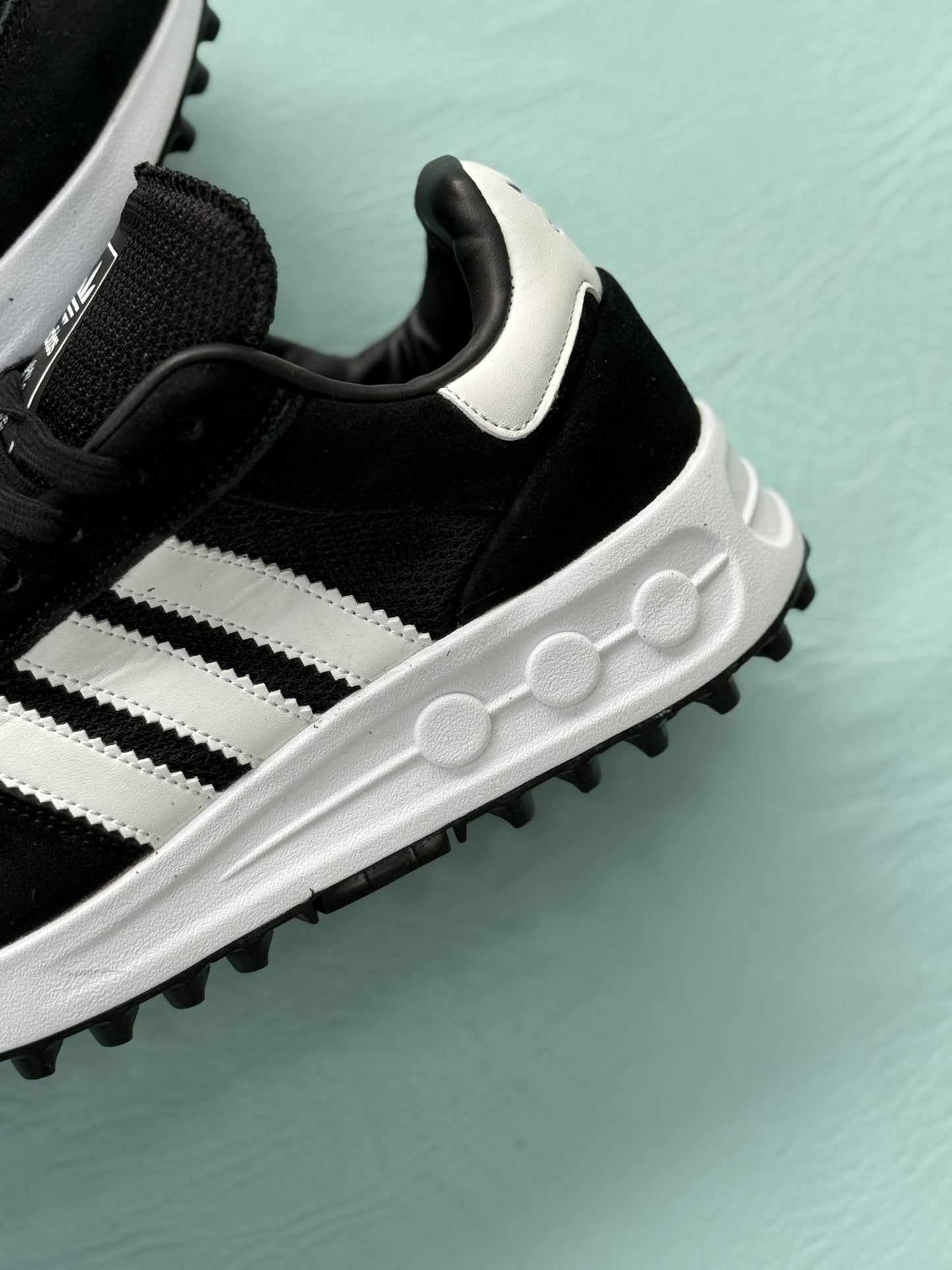 adidas Run 84 Shoes
