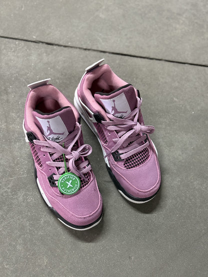 Jordan Retro 4