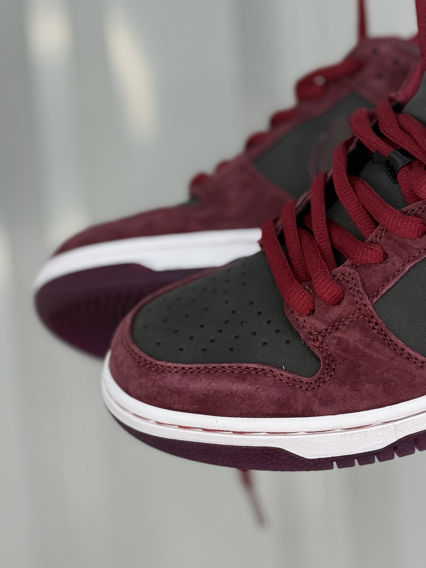 Nike Sb Dunk Low Burgundy
