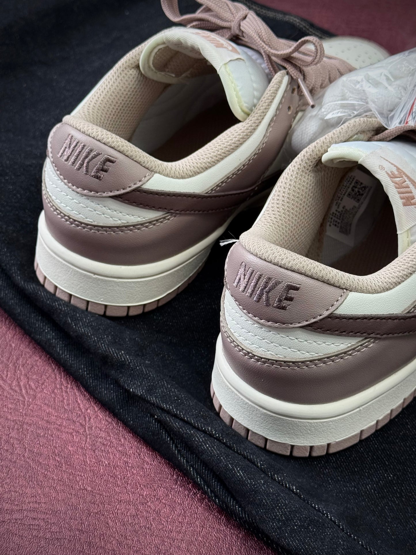 Nike Dunk Low Rose Whisper / Pink
