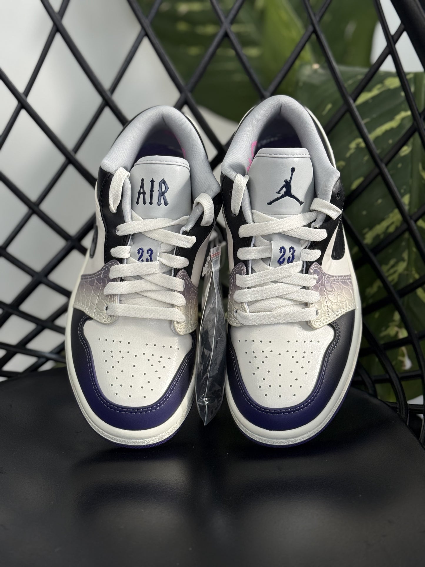 Nike Jordan 1 Low Black &amp; White Croc