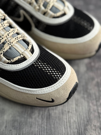 Air Zoom Spiridon x UNDEFEATED 'Phantom'