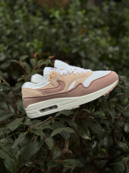 Descubre los Nike Air Max 1 “Soft Pink Beige”,