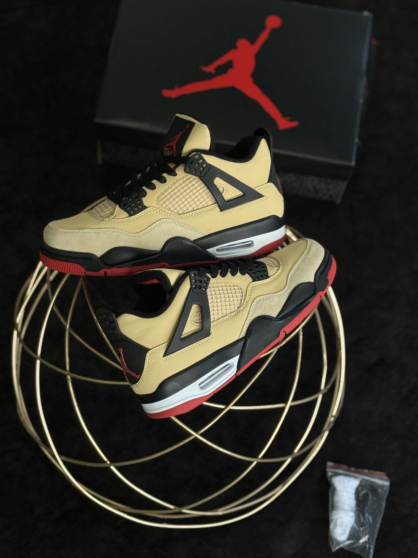 Air Jordan 4 Desert Black Red – Edición Urbana Premium