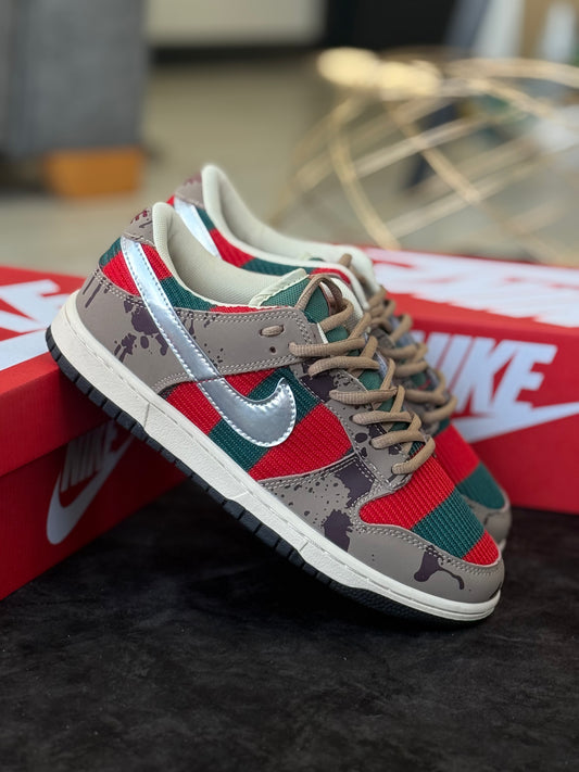 Nike SB Dunk Low Freddy Krueger