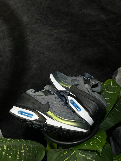Nike Air Max BW Gris con Detalles Verde Iridiscente