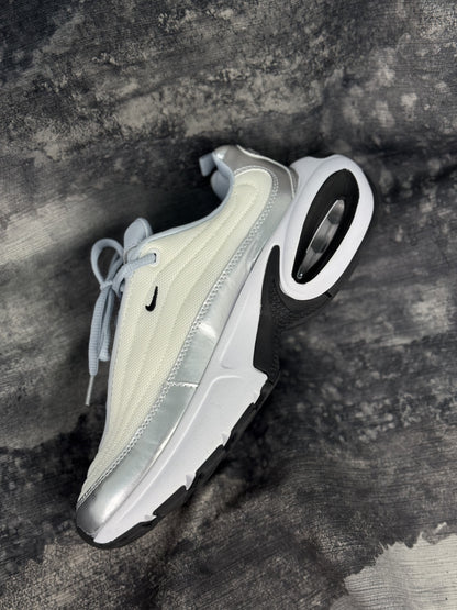 Nike Air Max Deluxe