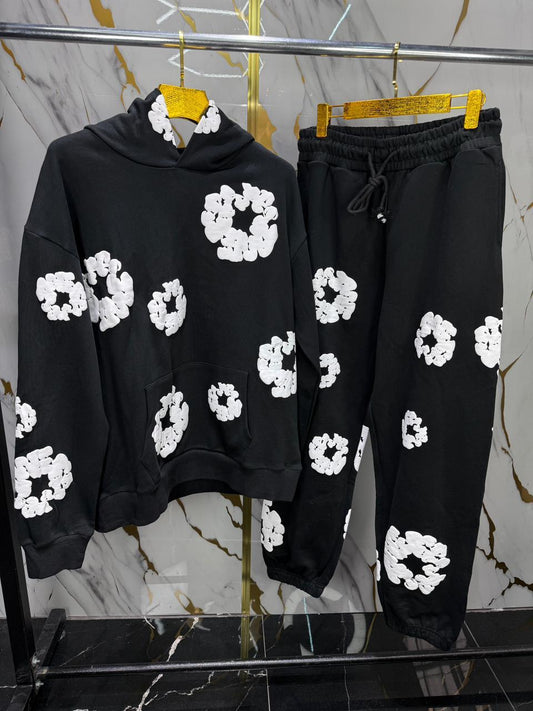 conjunto de sudadera y pantalón tipo jogger-Negro