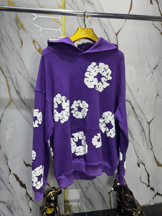 Buzo,con capucha de color morado