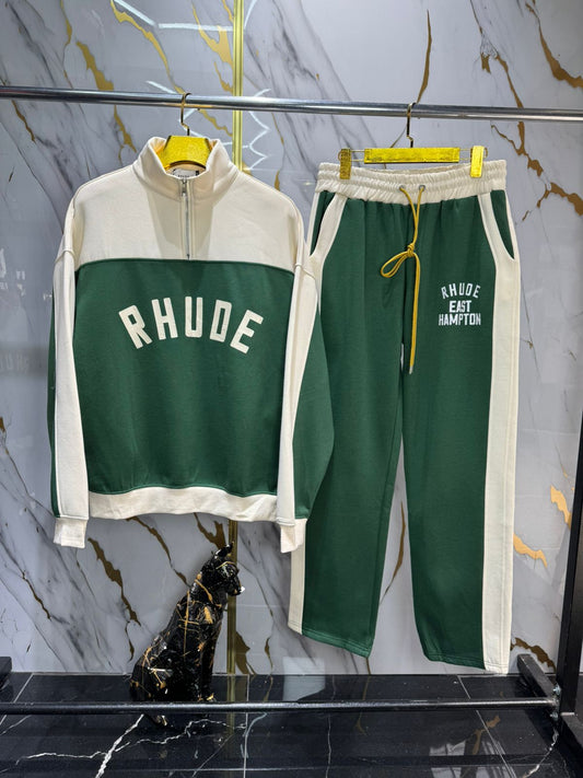 Conjunto de sudadera y pantalón de la marca Rhude.