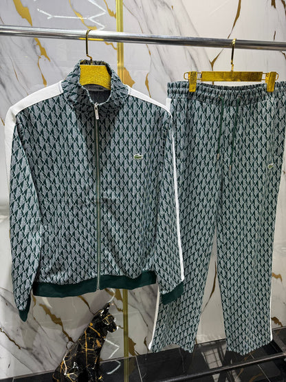 chándal estampado completo (chaqueta y pantalón) Marca Lacoste